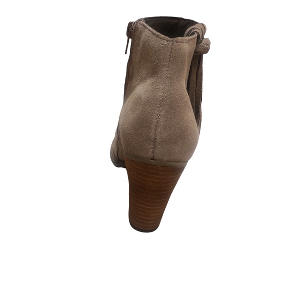 NEW Dolce Vita Beige Suede Ankle Boots with Tassel 7.5 - Picture 6 of 9